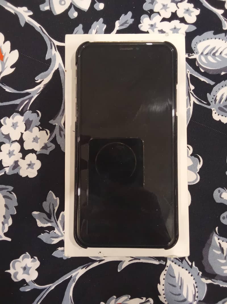 Apple iPhone X 3