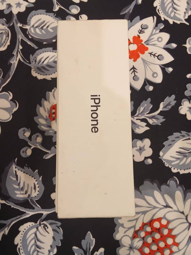 Apple iPhone X 4