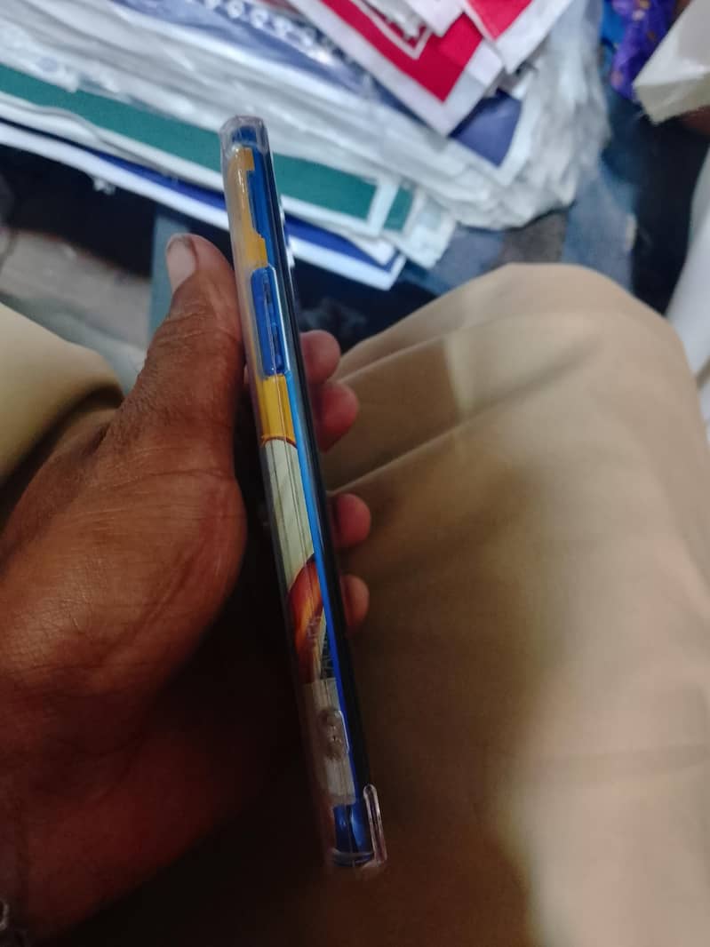 Realme 5 4