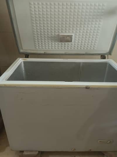 dawlance freezer triplet DF 400p