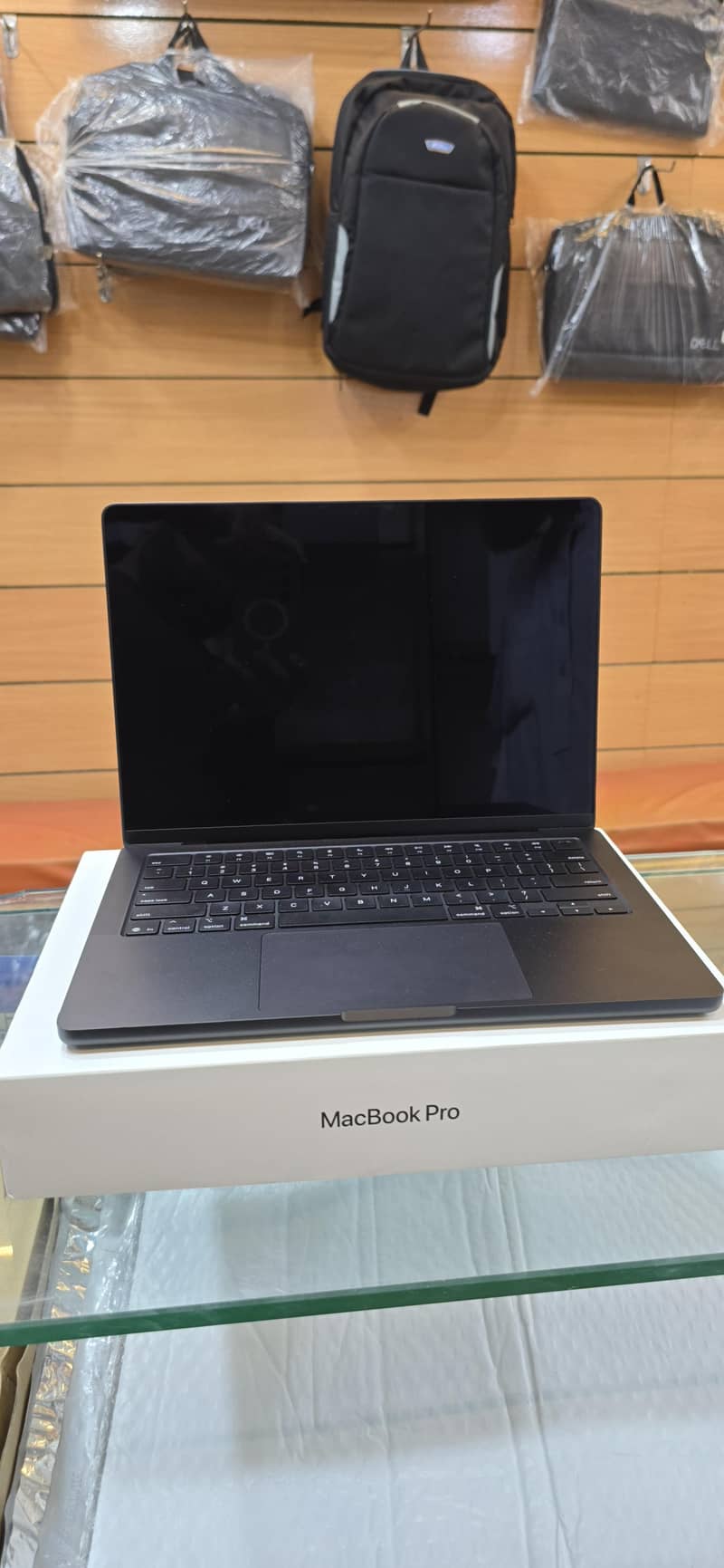 Apple Macbook Pro M5 Chip 14-inch (2026) - Laptops - 1120461097