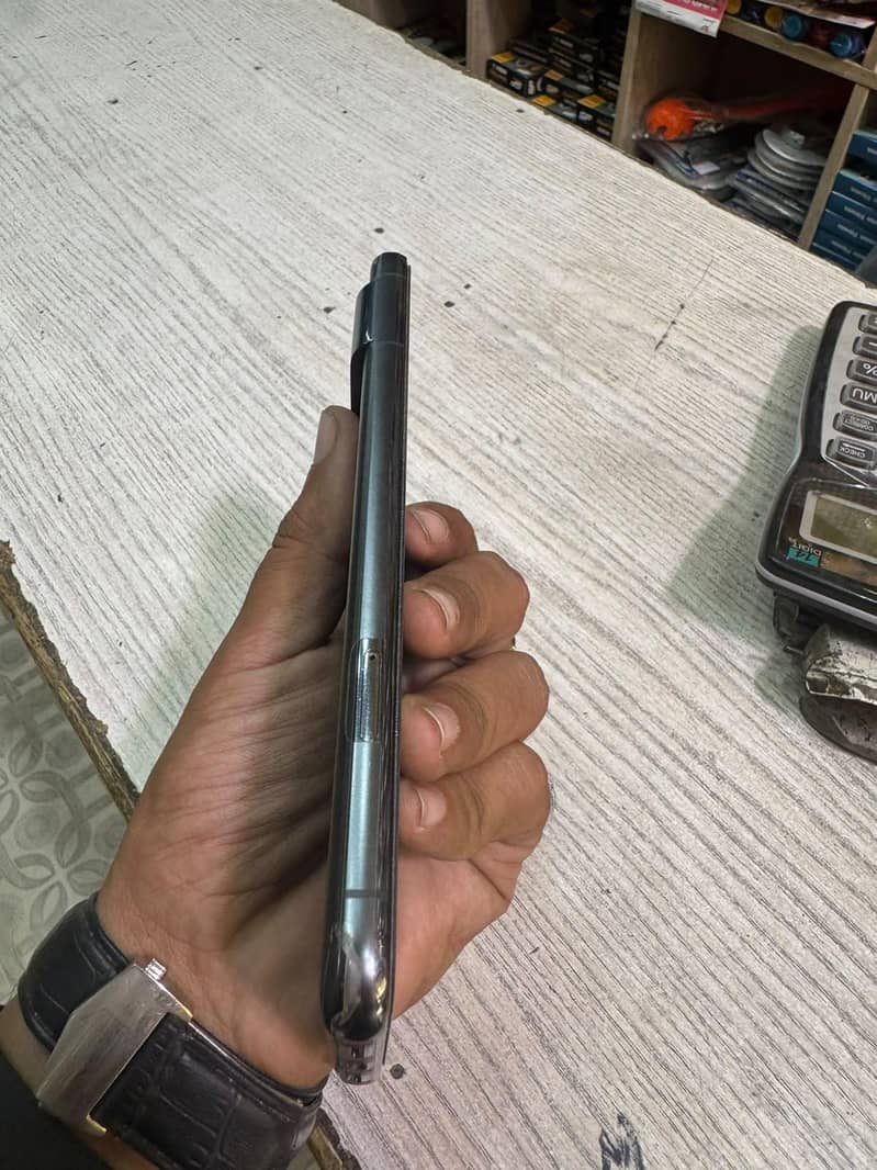 Google Pixel 8 Pro 6