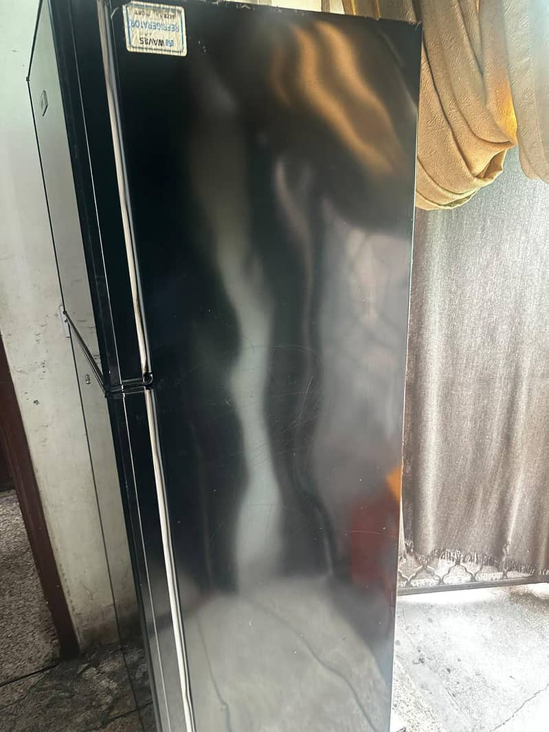 refrigerator 0