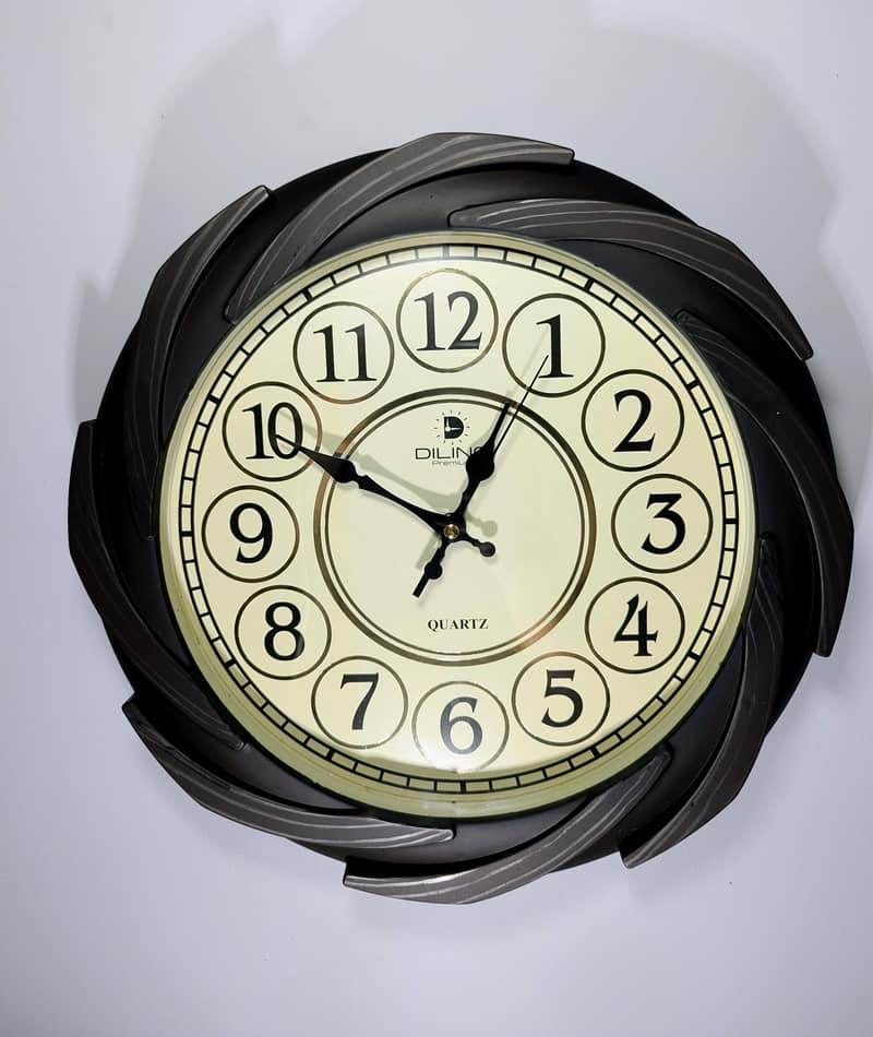 IMPORTED WALL CLOCK 4