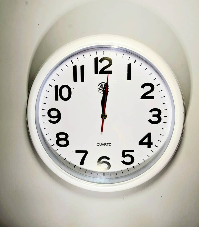 IMPORTED WALL CLOCK 6