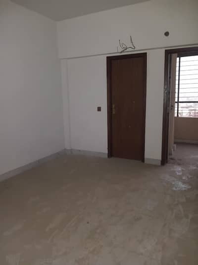 *2 BED DD BRAND NEW FLAT (ROYAL 8 ICON) FOR SALE IN GULSHAN-E-IQBAL 13 D2*