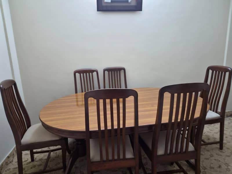 Dining Table 0