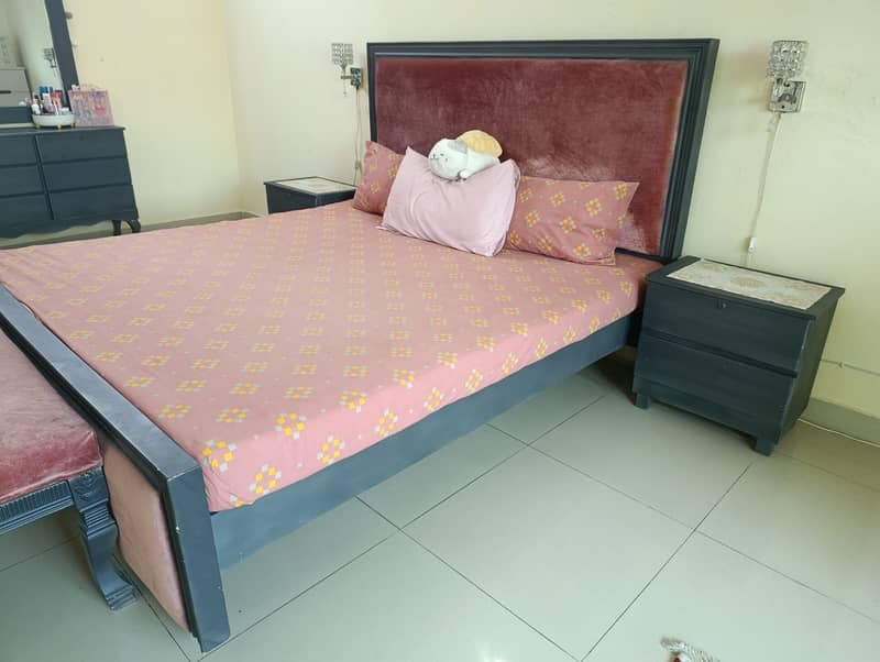 King bed 3
