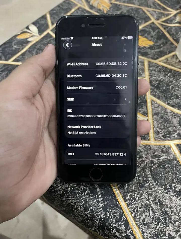 Apple iPhone SE 3