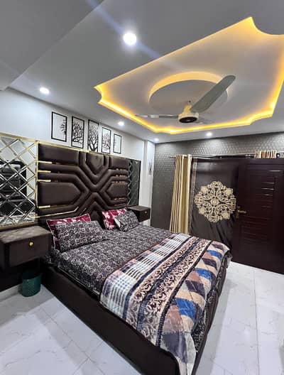 Daily basis one bedroom apartments bahria town Lahore