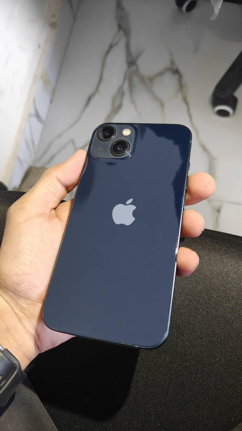 Apple iPhone 13 2