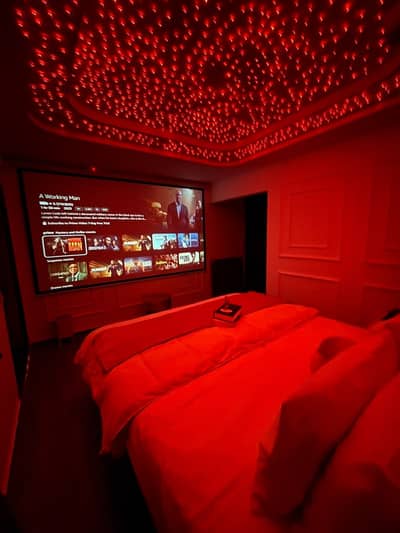 1 Bed luxury cinema apartment