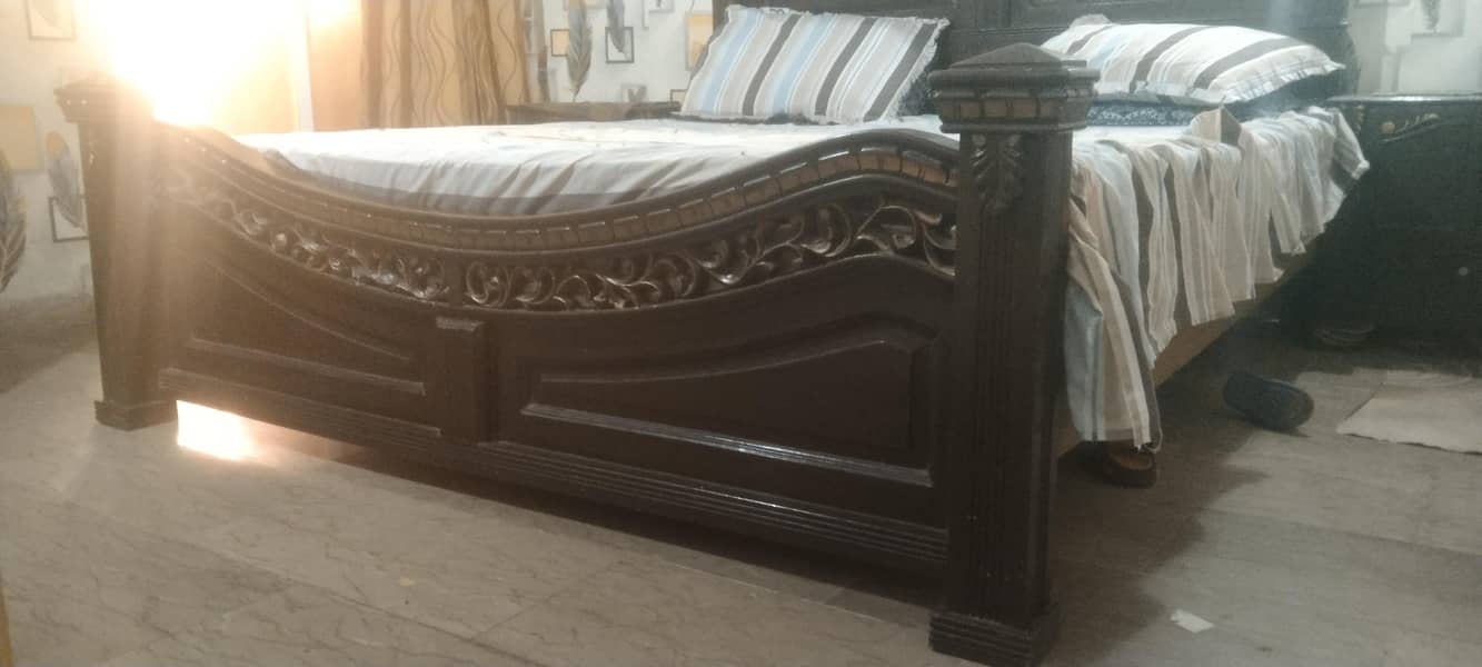 Solid Wooden Bed Set Condition 10/10 3