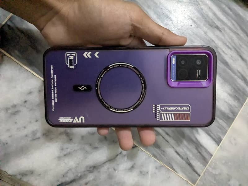 Vivo V21 4