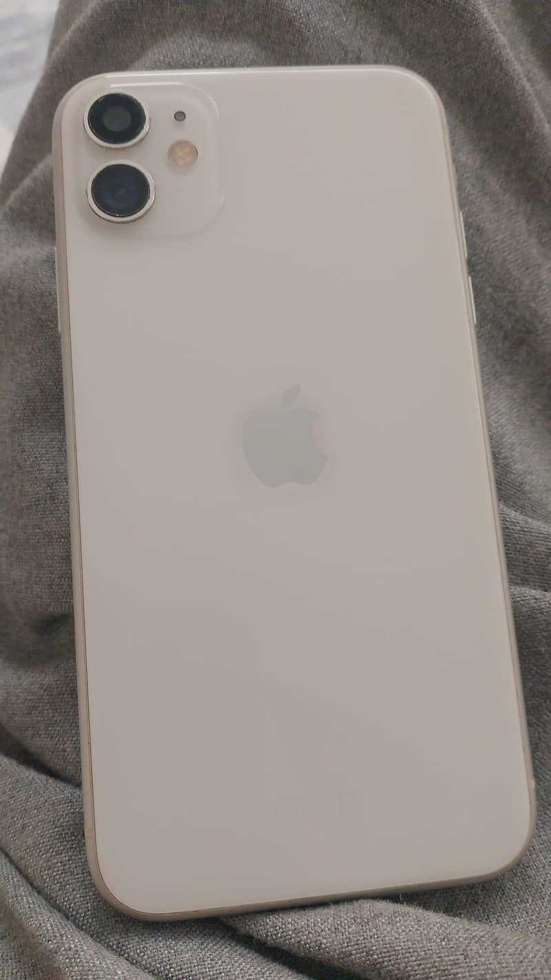 Apple iPhone 11 0