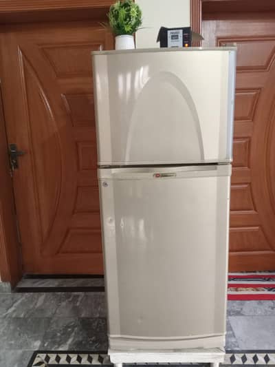 Dawlance Refrigerator for Sale – Two Door