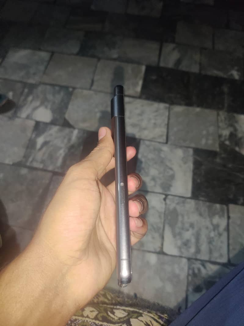 Google Pixel 7 4
