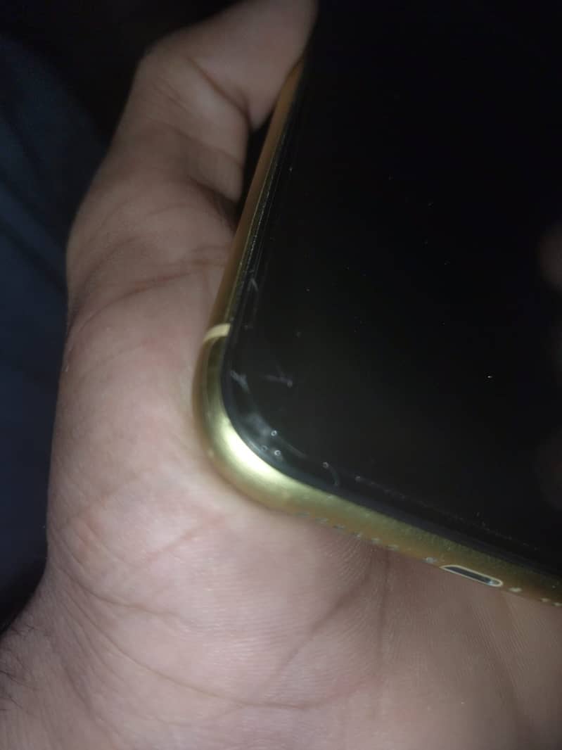 Apple iPhone 11 1