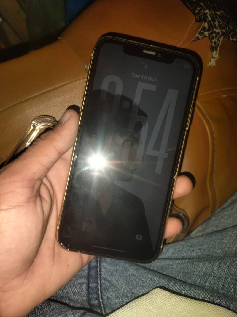 Apple iPhone 11 3