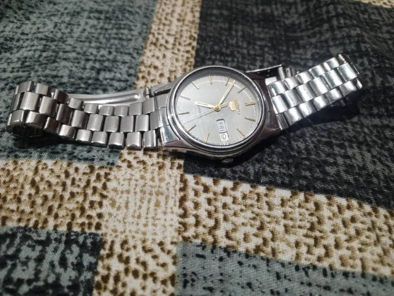 seiko 5 automatic 1
