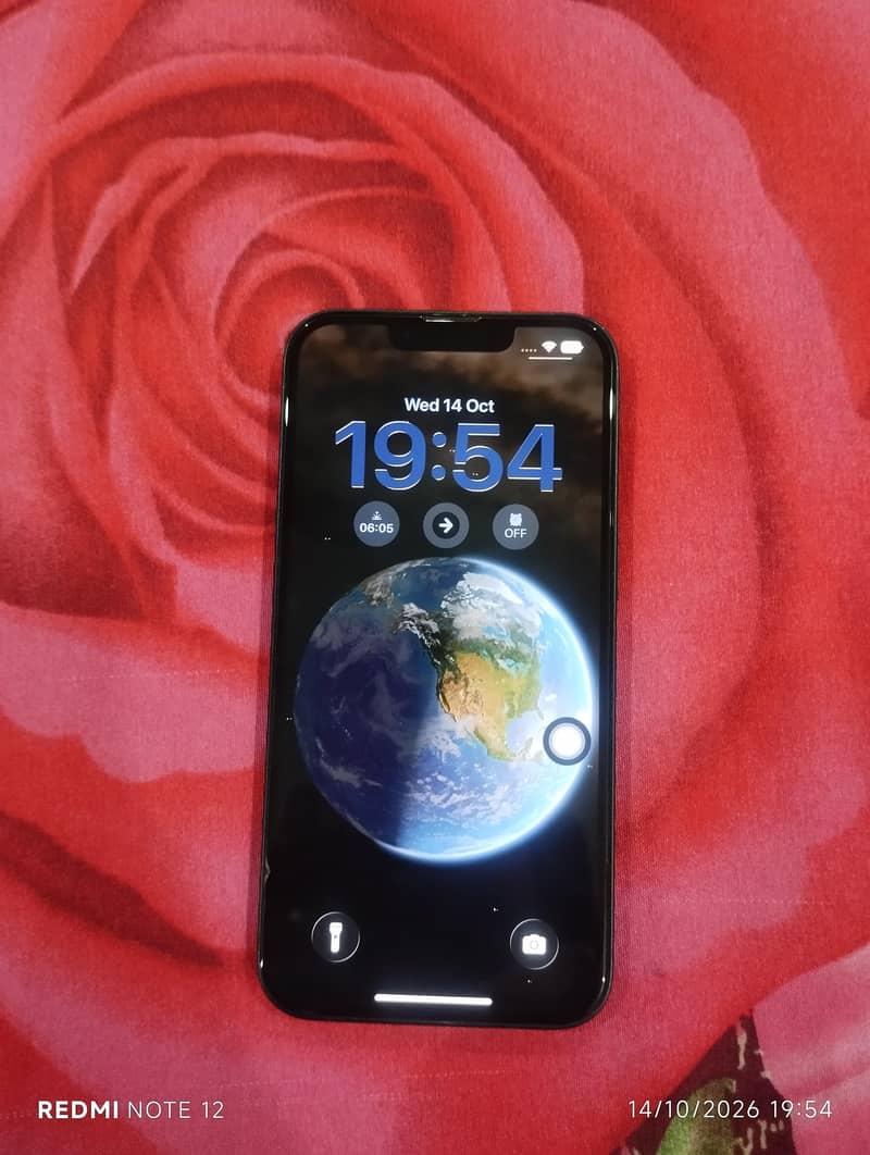 Apple iPhone 13 1