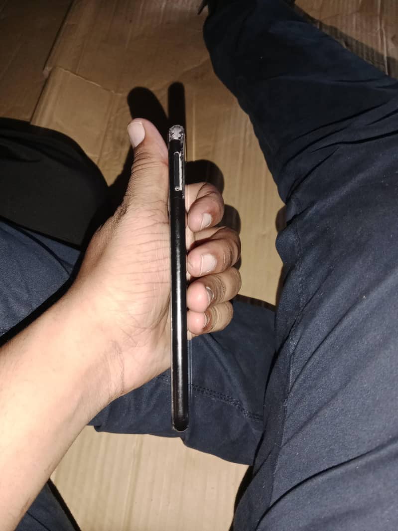Honor 9N 4
