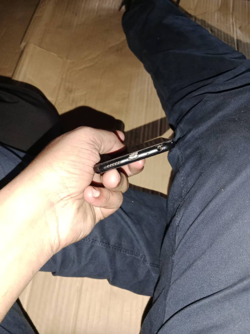 Honor 9N 5