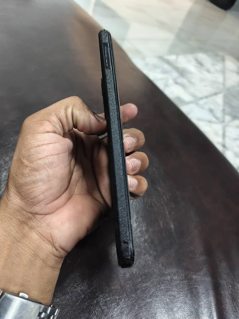 Dcode Bold 2 4