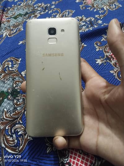 Samsung Mobile J6