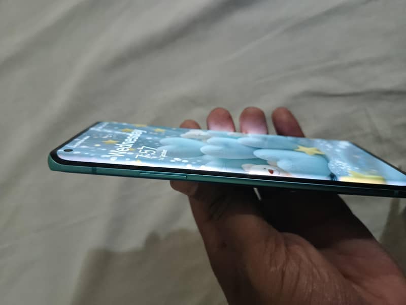 One Plus 8 Pro 5