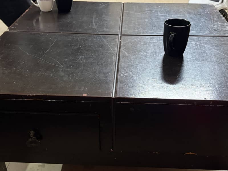 Center table 0