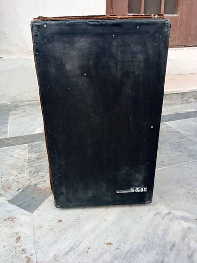 sub woofer with Twitter