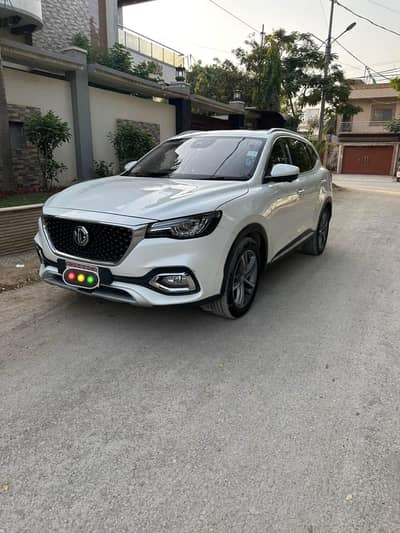 MG HS 2021
