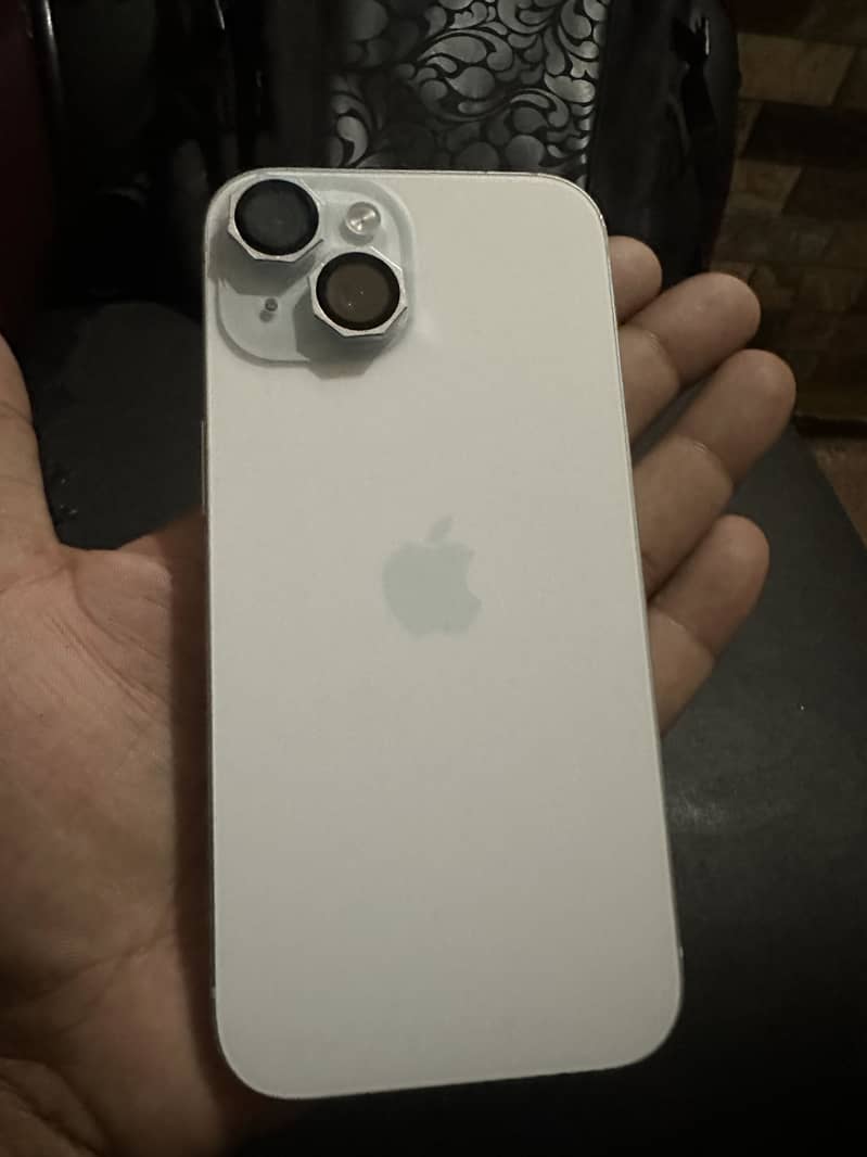 Apple iPhone 15 2