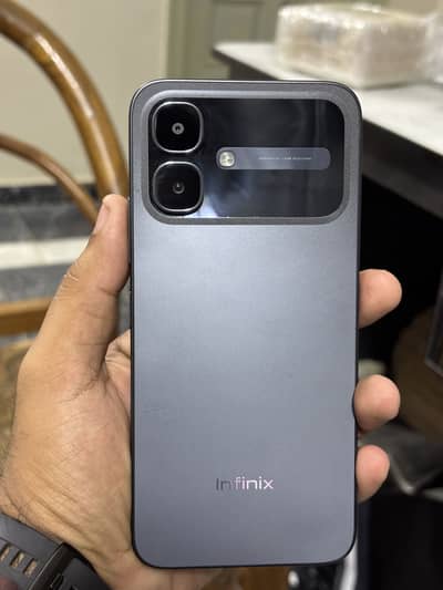 Infinix Smart 20 4/128 slightly used