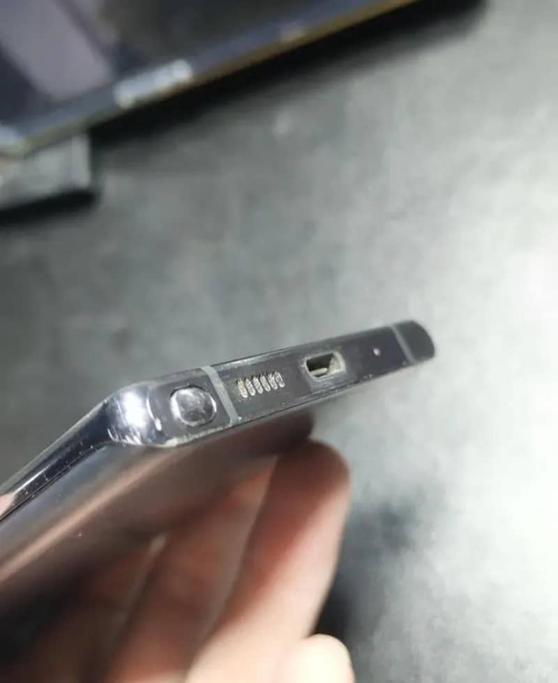 Samsung Mobile Note 20 2