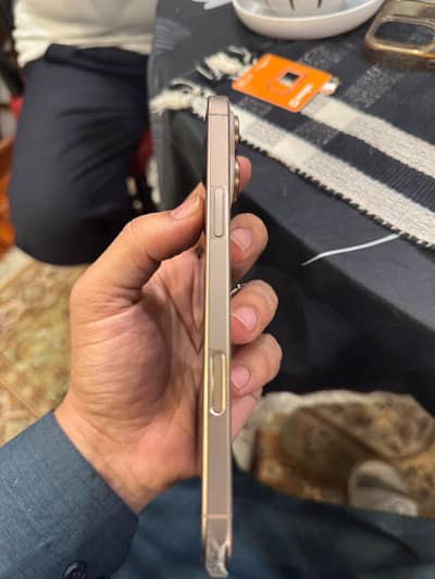 Apple iPhone 16 Pro Max