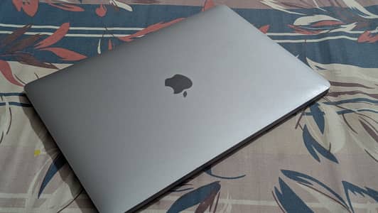 Apple MacBook Air M1 2020 | 13-inch | 8GB RAM | 256GB SSD | 10/10 Cond