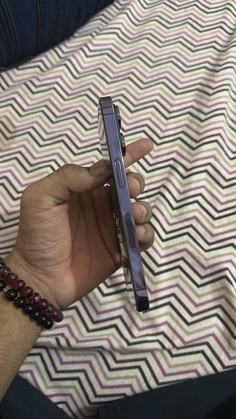 Apple iPhone 14 Pro 3