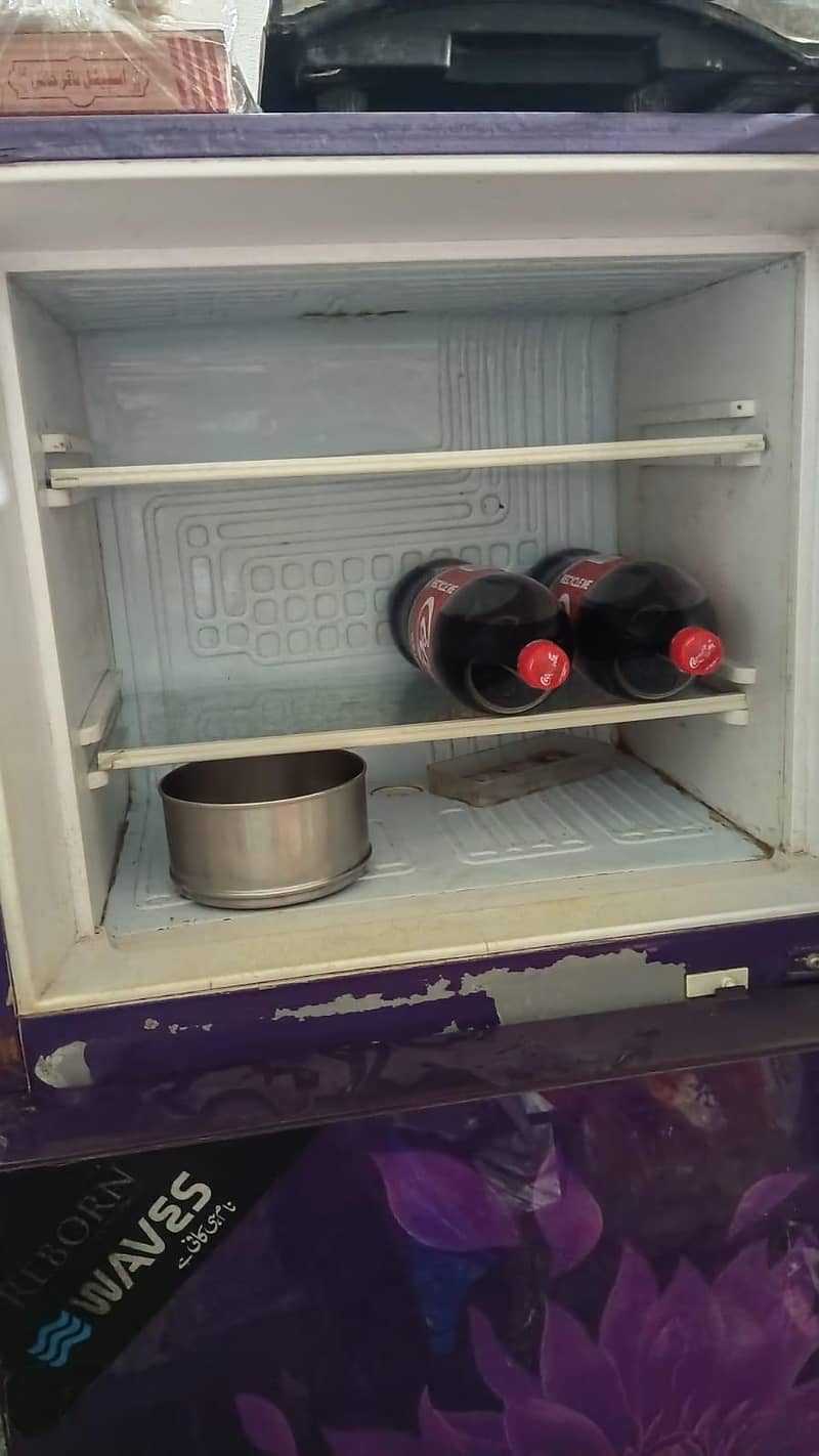 WAVES REFRIGERATOR 0