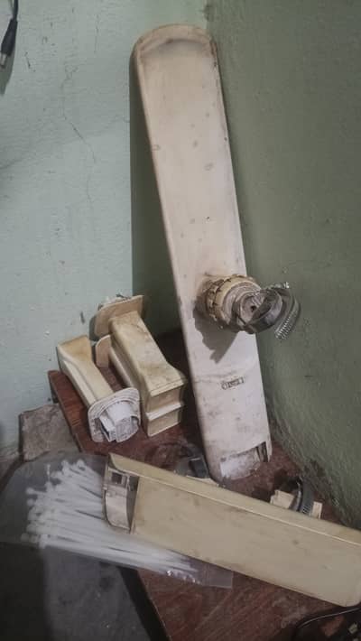 Used LNB with complete dish with our POE