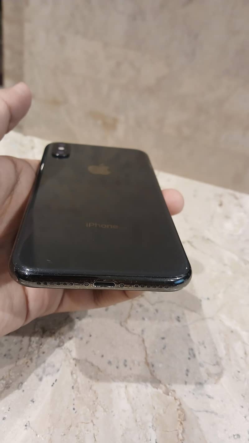 Apple iPhone X 3