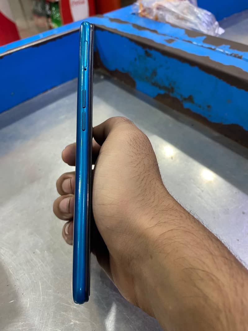 OPPO A31 3