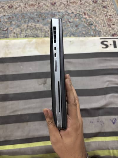 DELL PRECISION 7530 i7 8thgen with NVIDIA QUADRO P2000 (4gb