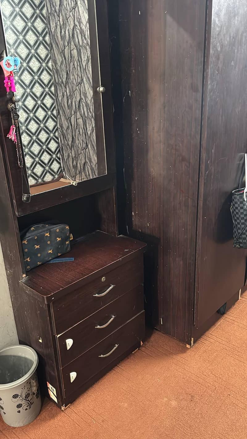 dressing table 1