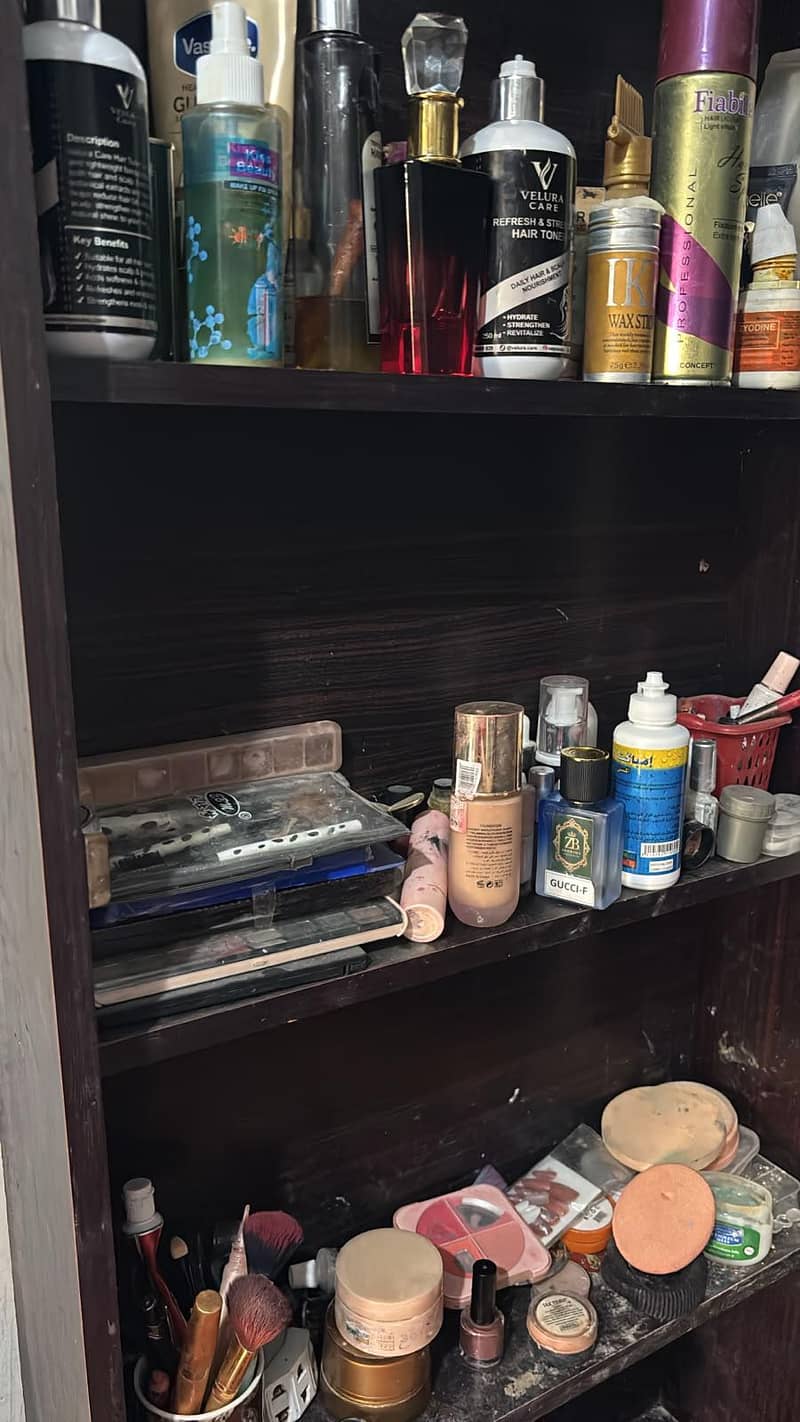 dressing table 3