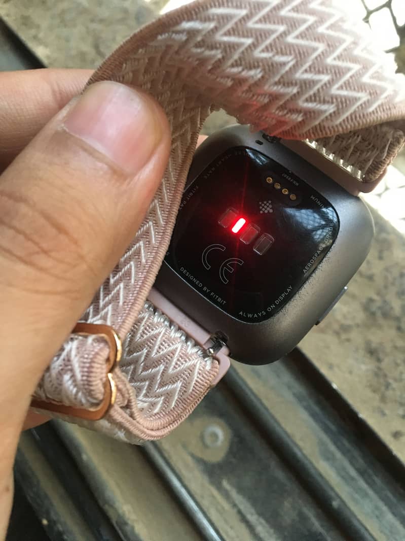 Google Fitbit versa 2 smartwatch 4
