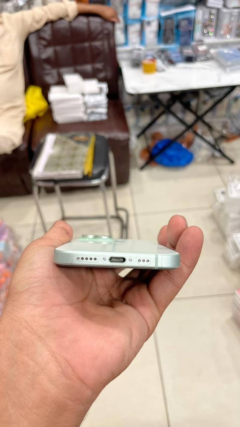 IPhone 15 ( JV ) 2
