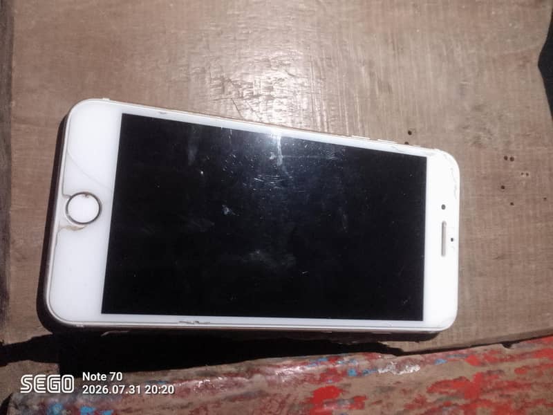 Apple iPhone 7 Plus 2