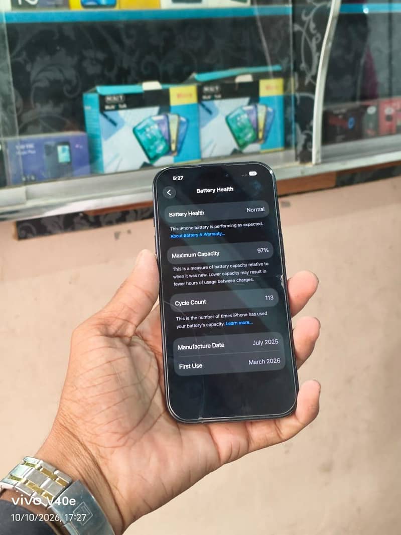Apple iPhone 15 7